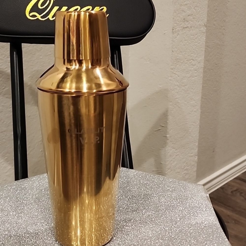 Glamlite V.I.P. Cocktail Shaker - Picture 4 of 7